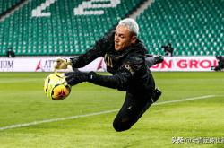 牛牛中国官网 -包含国际比赛日体能课后，罗马调整名单备战法甲，更衣室稳定，控场能力受关注的词条