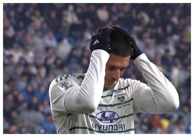 包含国际比赛日托特纳姆调整名单以备亚冠；遗憾出局环节打磨；底气十足；纪律约束更严格的词条